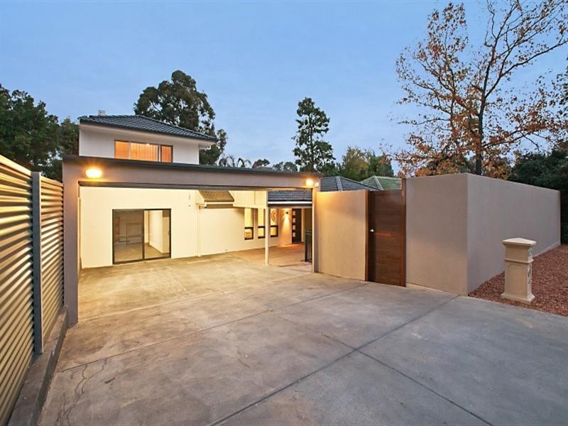 4 Hobart Crescent, Banksia Park SA 5091