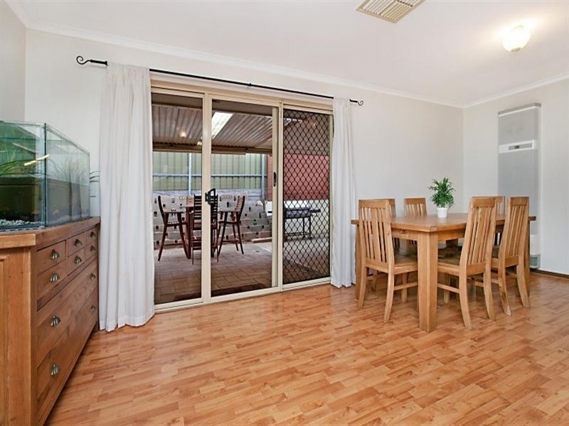 7 Lake Magenta Court, Greenwith SA 5125