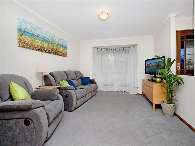 7 Lake Magenta Court, Greenwith SA 5125