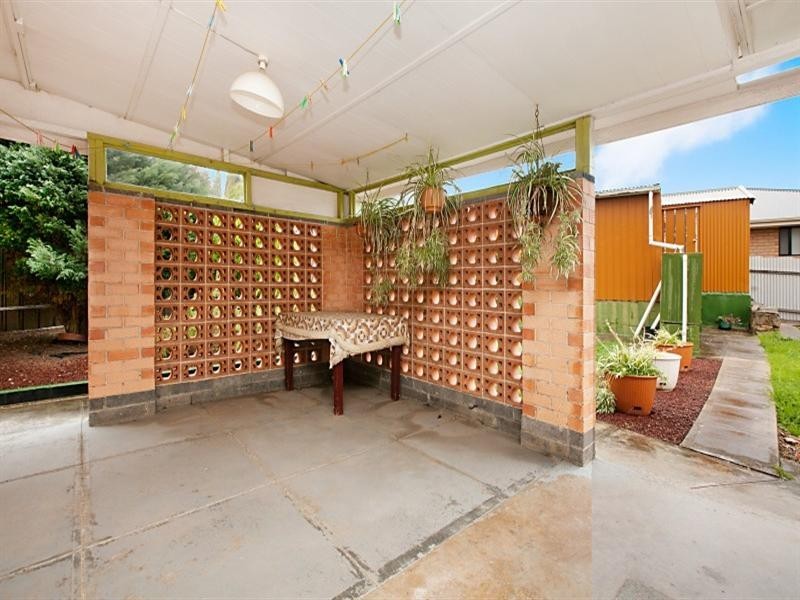 37 Rialto Avenue, Para Hills SA 5096