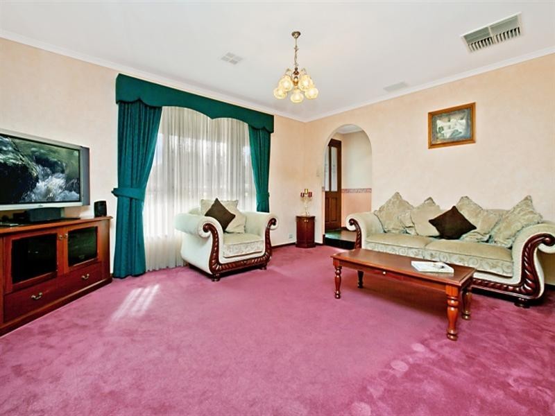 303 Grenfell Road, Redwood Park SA 5097