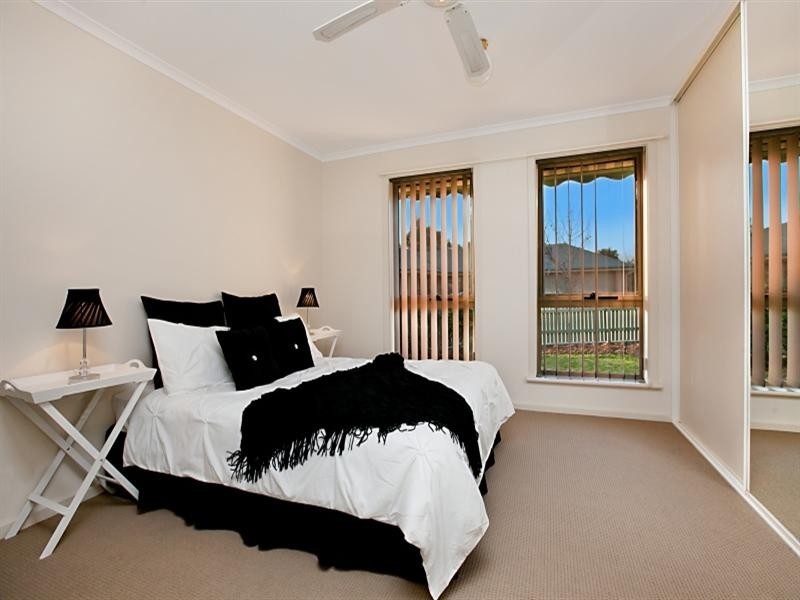 25 Kirkby Circuit, Greenacres SA 5086