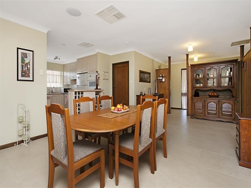 22 Lake View Crescent, Highbury SA 5089