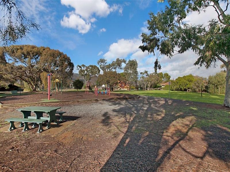 22 Lake View Crescent, Highbury SA 5089