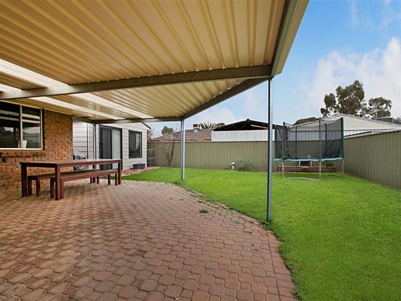 10 Dash Avenue, Burton SA 5110