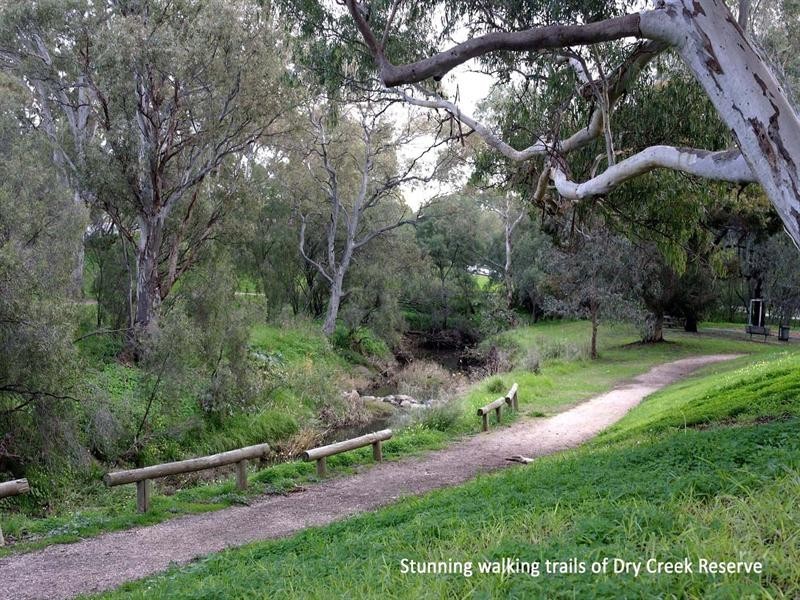 40 Flinders Drive, Valley View SA 5093