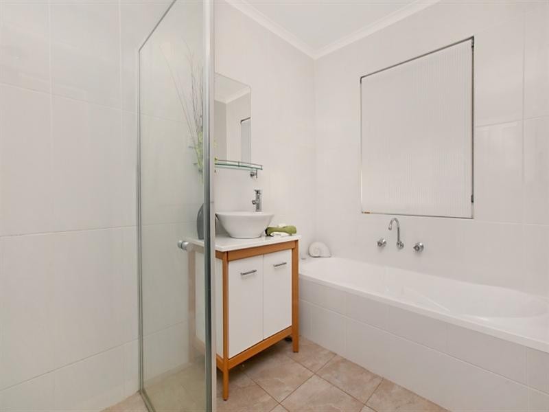 4 Brown Crescent, St Agnes SA 5097