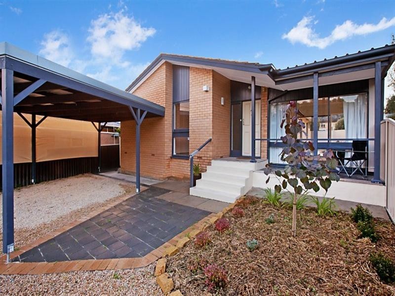 4 Brown Crescent, St Agnes SA 5097