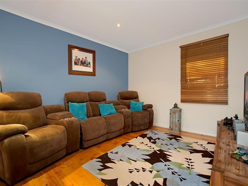 8 Burri Street, Ingle Farm SA 5098