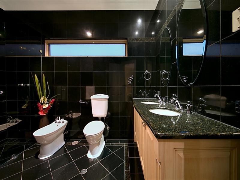 29 Woodland Way, Teringie SA 5072