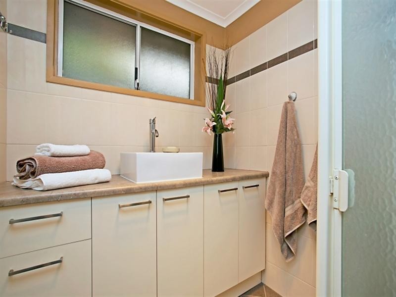 6 Arunta Drive, Salisbury Heights SA 5109