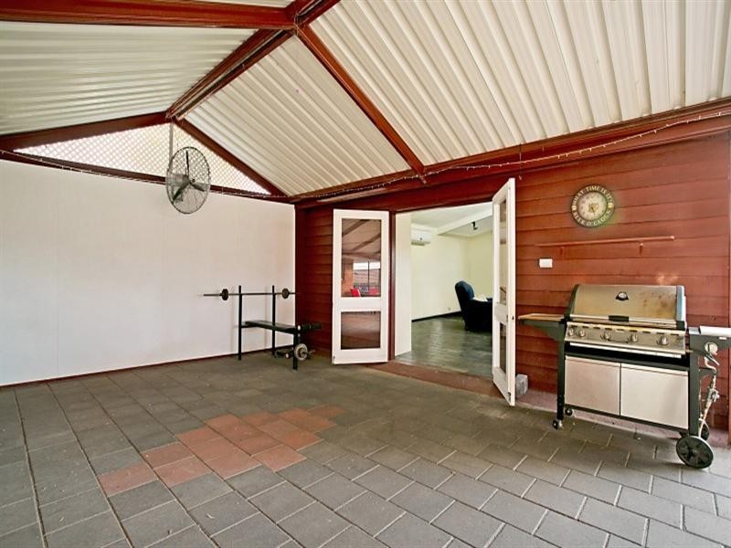 6 Arunta Drive, Salisbury Heights SA 5109