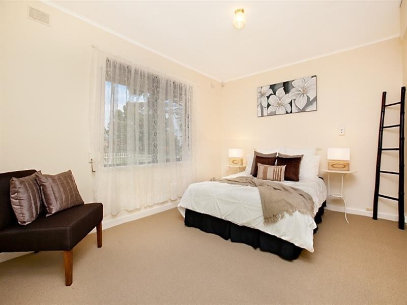 5 Lumsden Avenue, Ridgehaven SA 5097