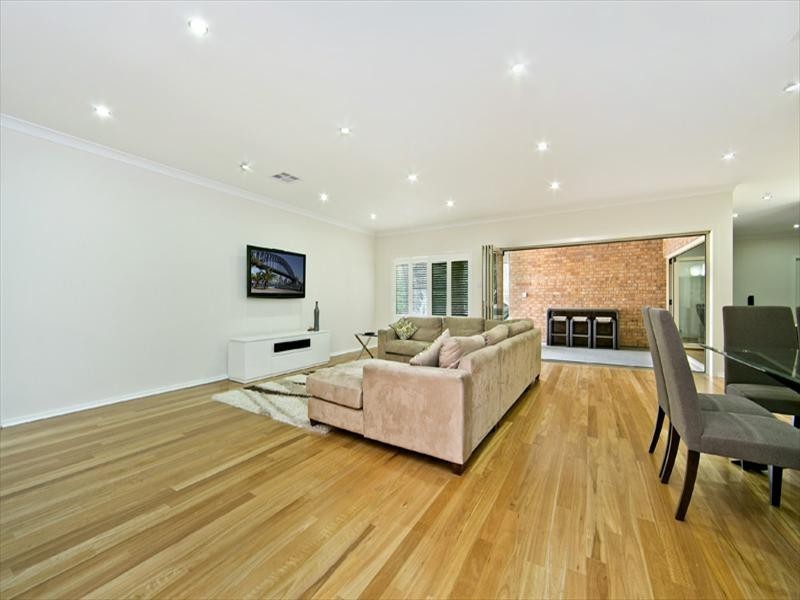 15 Hallett Road, Golden Grove SA 5125