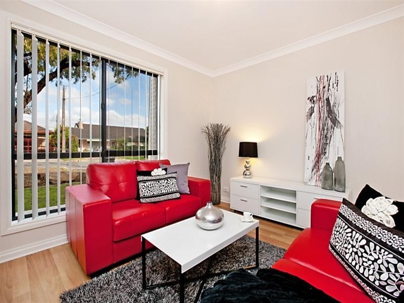 174 Brougham Drive, Valley View SA 5093