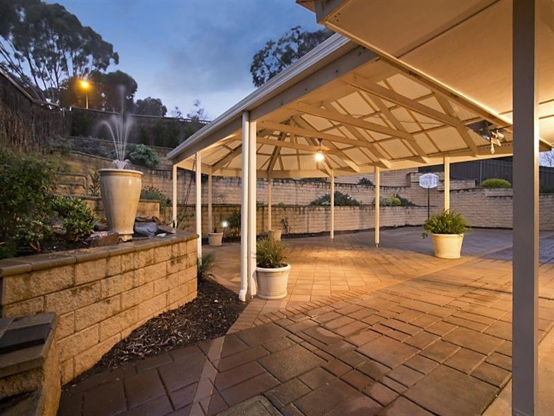 8 Maxwell Court, Wynn Vale SA 5127