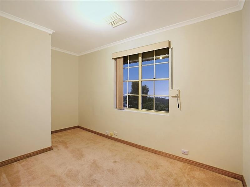 8 Maxwell Court, Wynn Vale SA 5127