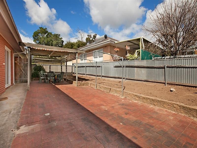 2/2 Almerta Street, Highbury SA 5089