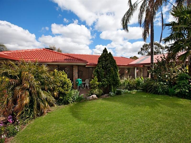 18 Whitlam Street, St Agnes SA 5097