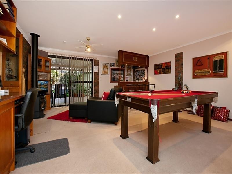 18 Whitlam Street, St Agnes SA 5097