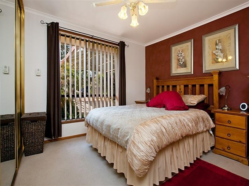 18 Whitlam Street, St Agnes SA 5097