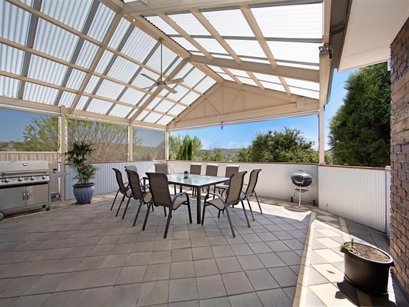 24 Holbrook Crescent, Greenwith SA 5125