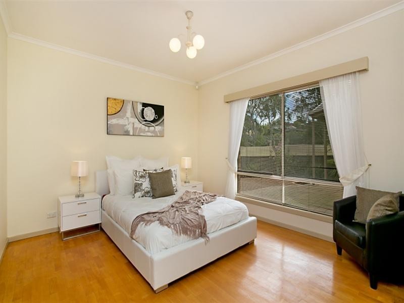 8 Lachlan Street, Greenwith SA 5125