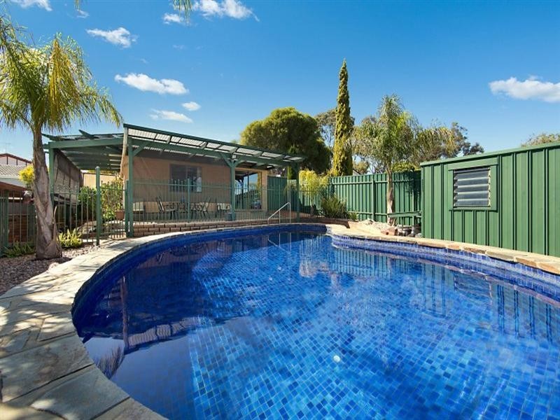 15 Flinders Avenue, Fairview Park SA 5126