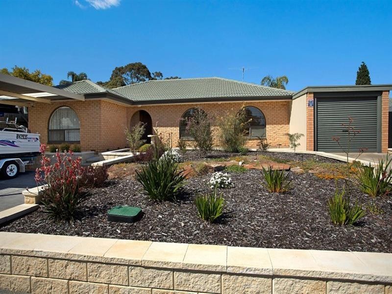 15 Flinders Avenue, Fairview Park SA 5126