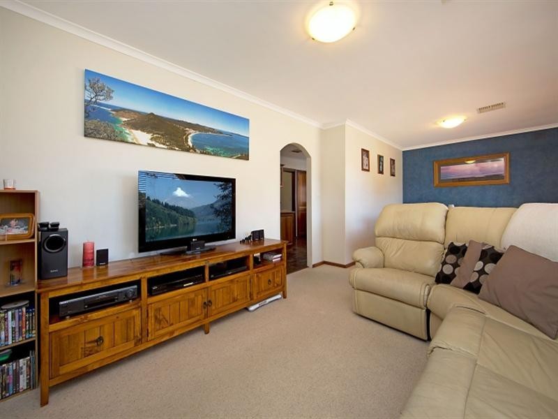 15 Flinders Avenue, Fairview Park SA 5126