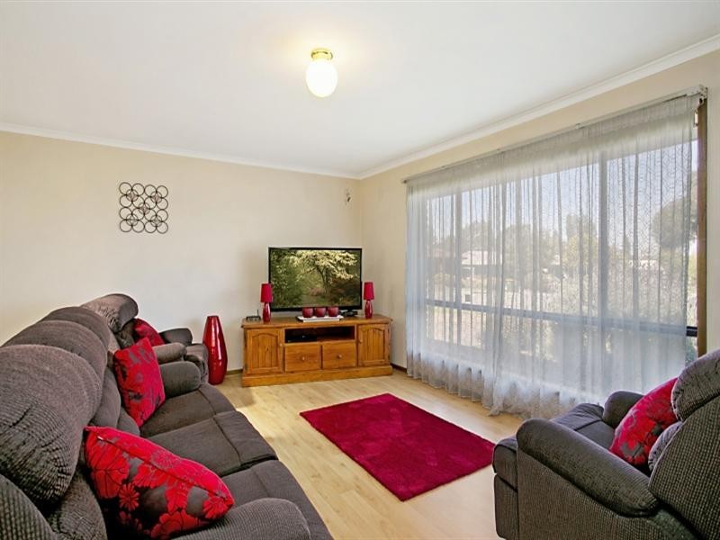 8 Hodges Street, Redwood Park SA 5097