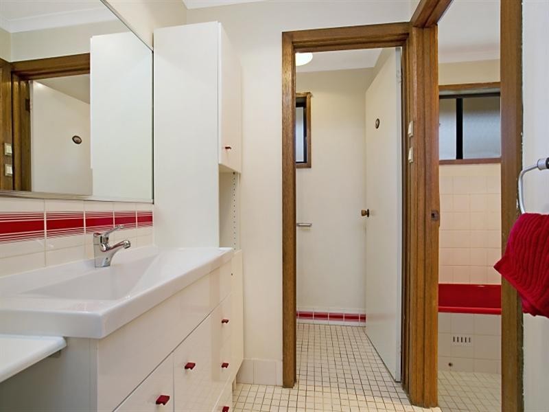 8 Hodges Street, Redwood Park SA 5097