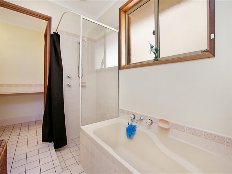 3 Candlebark Grove, Greenwith SA 5125