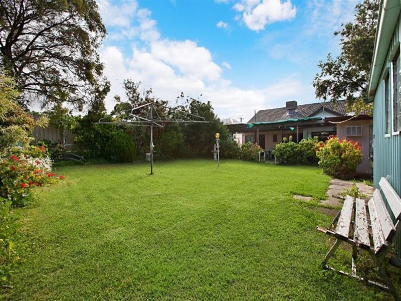 3 Carolan Crescent, Valley View SA 5093