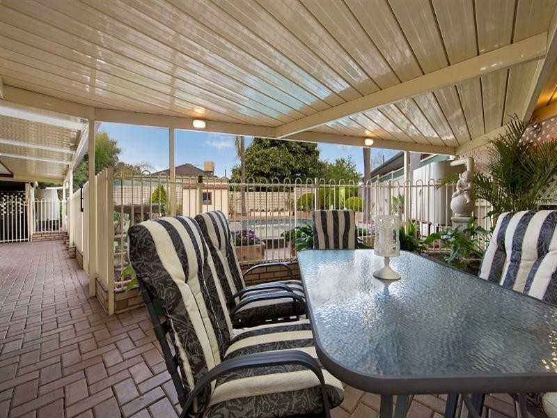 17 Loretta Street, Redwood Park SA 5097