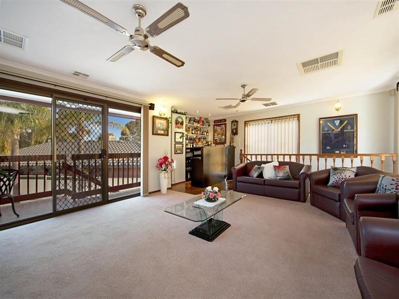 17 Loretta Street, Redwood Park SA 5097