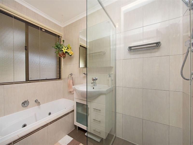 17 Loretta Street, Redwood Park SA 5097