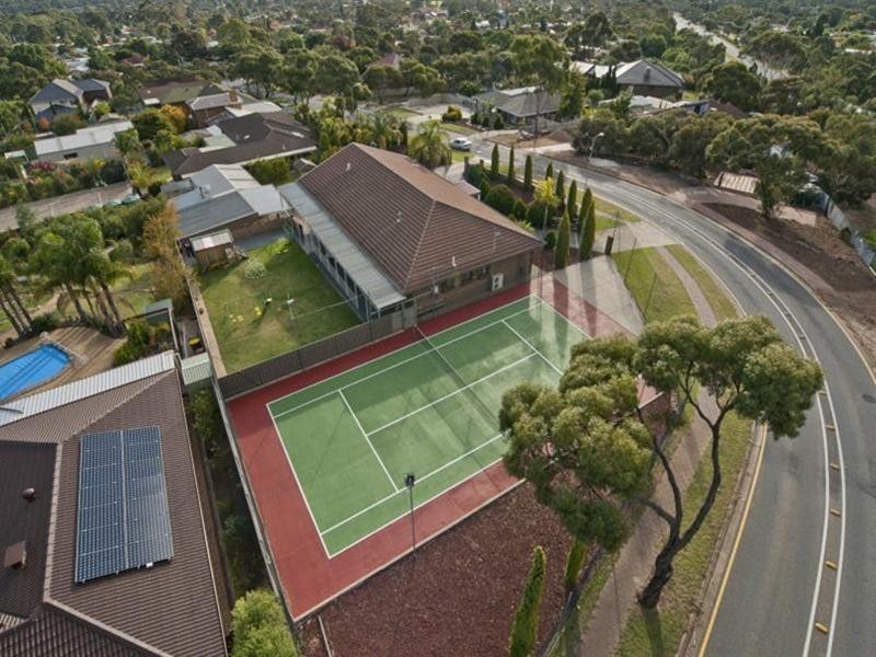 9 Quarry Road, Gulfview Heights SA 5096