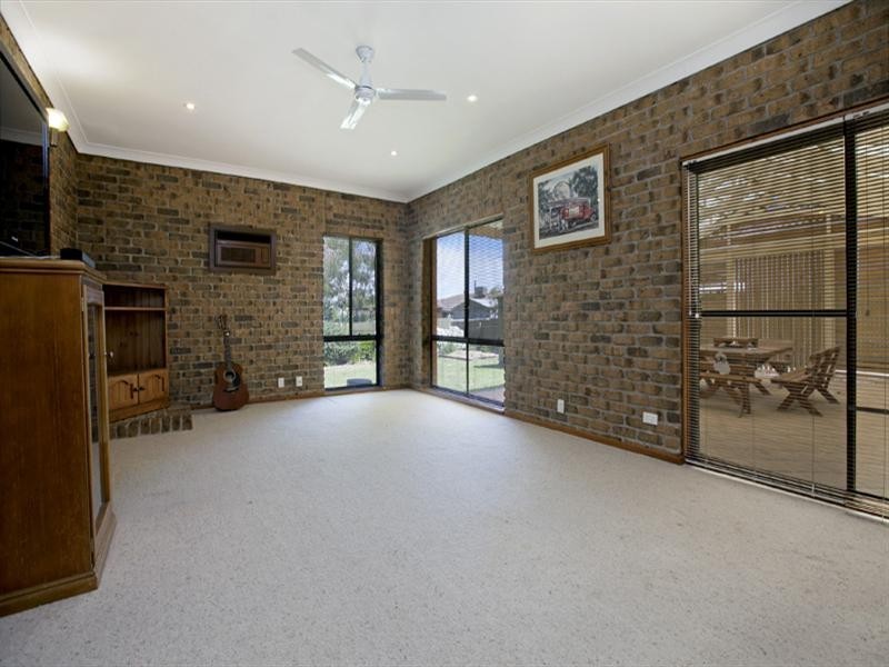 41 Cooinda Avenue, Redwood Park SA 5097