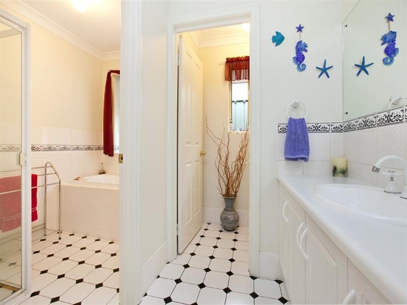 21 Bluestone Drive, Walkley Heights SA 5098