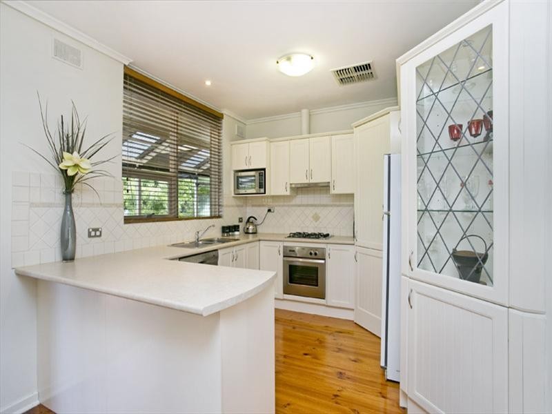 5 Homely Place, Vista SA 5091