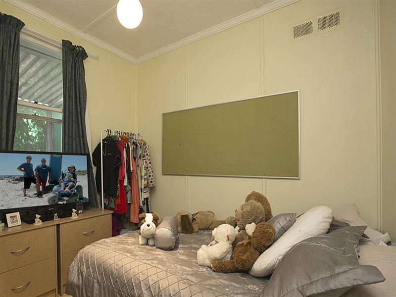 15 Tennyson Street, Clearview SA 5085