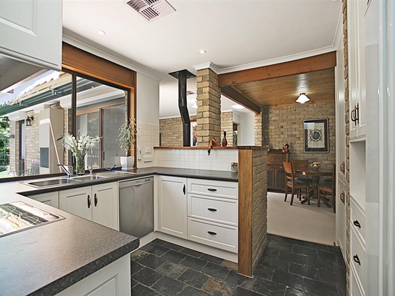 40 Wattle Crescent, Tea Tree Gully SA 5091