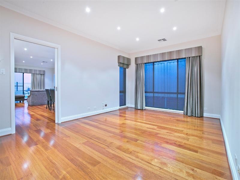 22 Swallow Avenue, Modbury Heights SA 5092