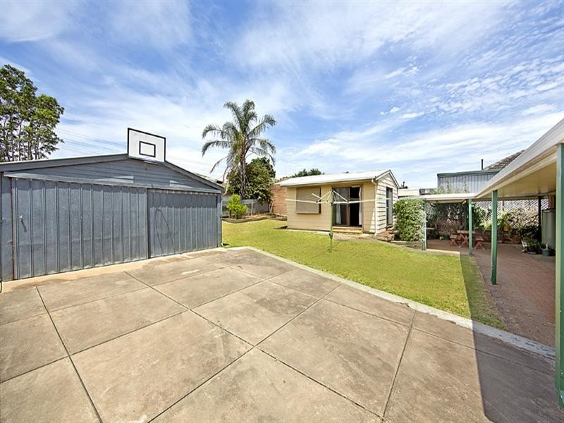9 Rutherglen Avenue, Valley View SA 5093