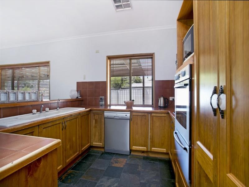 1194 Lower North East Road, Highbury SA 5089