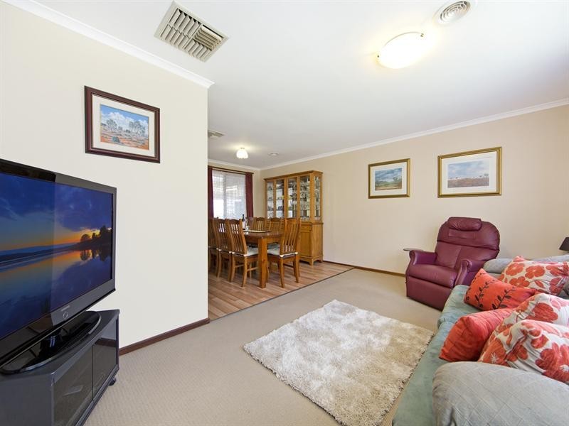 5 Linwood Grove, Hillbank SA 5112