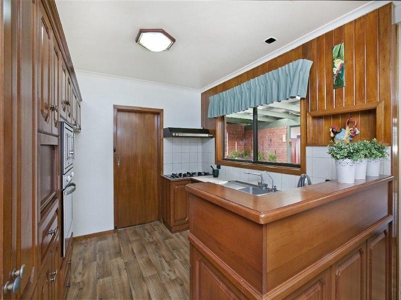 11 Redwood Avenue, Redwood Park SA 5097