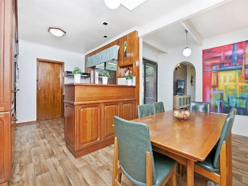 11 Redwood Avenue, Redwood Park SA 5097