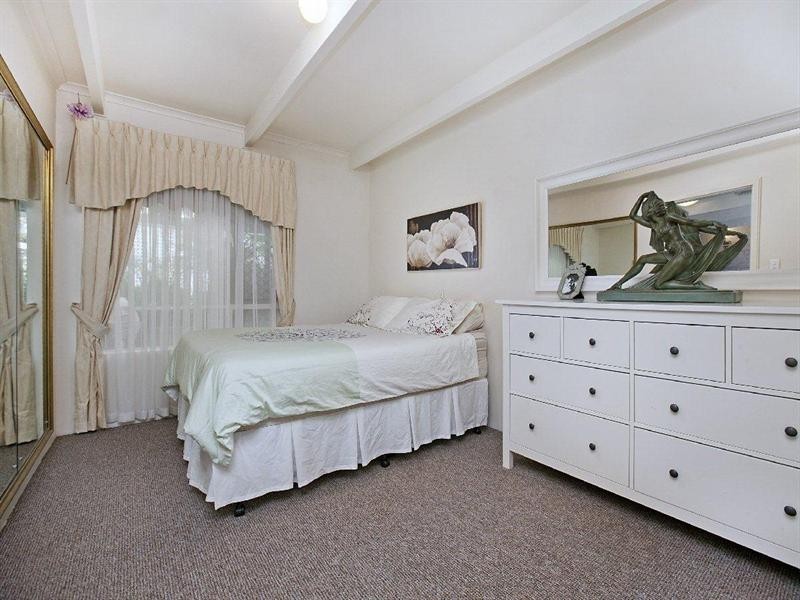 11 Redwood Avenue, Redwood Park SA 5097